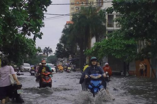 Nam Bộ, Nam Trung Bộ bước vào đợt mưa đỉnh điểm
