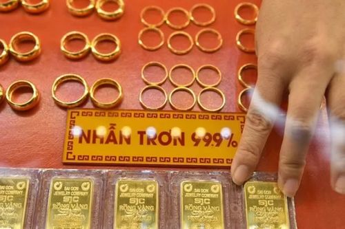 Vì sao giá vàng nhẫn và SJC ngang nhau?