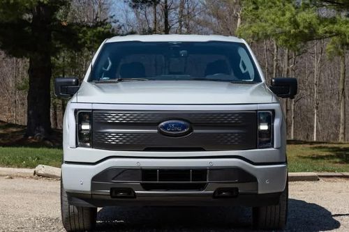 Bán tải điện nổi tiếng của Ford bị thay thế
