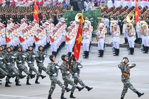 Tổ chức diễu binh, diễu hành kỷ niệm 100 năm thành lập Đảng