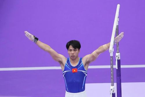 HLV Trương Minh Sang mạo hiểm khiếu nại, Hải Khang vào chung kết nhảy chống Asiad 20