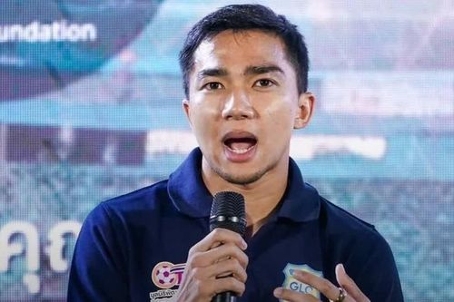 Chanathip tuyên bố 'đánh bại tuyển Việt Nam để vực dậy bóng đá Thái Lan'