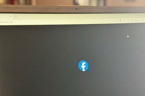 Facebook phiên bản web gặp sự cố, không thể truy cập