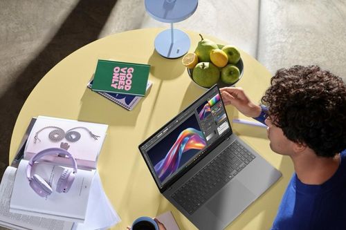 Laptop 1,28 kg mang lại khác biệt gì sau một ngày dài?