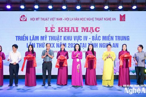 Khai mạc Triển lãm Mỹ thuật Khu vực Bắc Trung Bộ lần thứ 30 tại Nghệ An