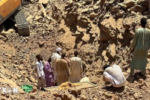 Sập mỏ vàng ở miền Bắc Sudan, hơn 30 người thương vong