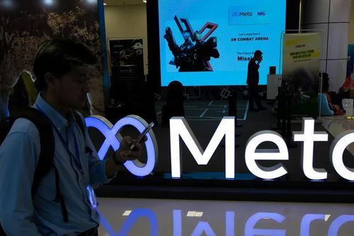 Facebook và hàng loạt ứng dụng của Meta đồng loạt 'sập' trên toàn thế giới