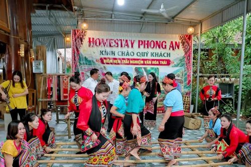 Đánh thức tiềm năng du lịch Mường Chọng