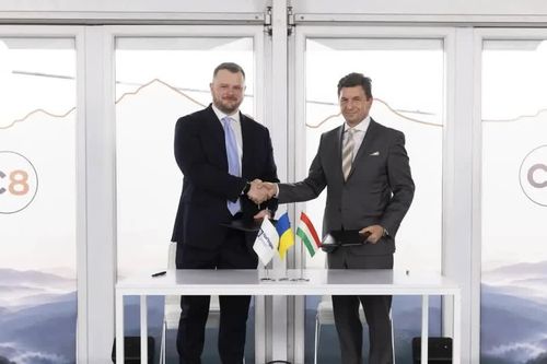 Ukraine xây kho dầu tại Hungary trước nguy cơ Nga tấn công mùa Đông