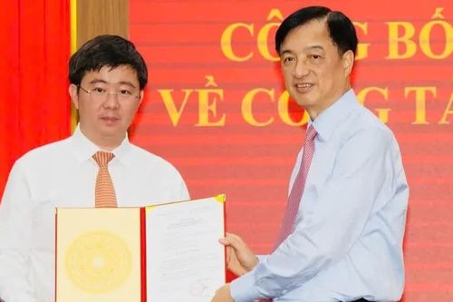 Thứ trưởng Bùi Hoàng Phương được giới thiệu làm Chủ tịch UBND tỉnh Quảng Trị