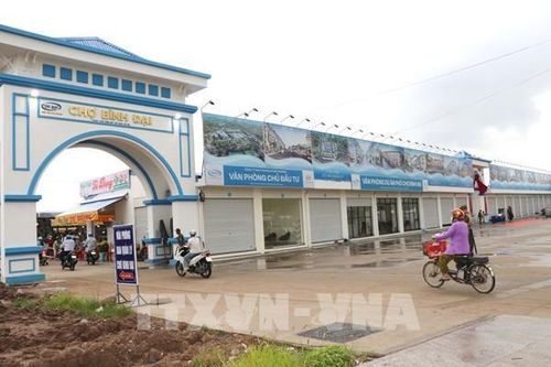 Làn gió mới tại các chợ Vĩnh Long: Từ nét truyền thống đến AI, QR