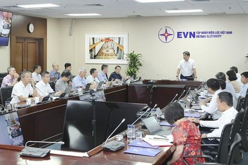 EVN yêu cầu ưu tiên nguồn lực cho các dự án cung ứng điện năm 2027