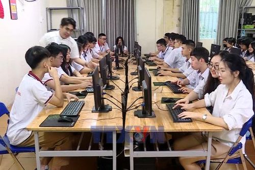 Chưa thí điểm thi tốt nghiệp thpt trên máy tính năm 2027