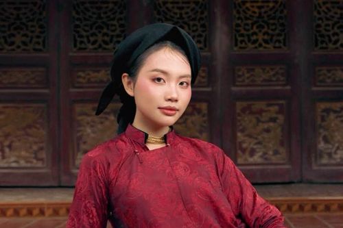 Phương Mỹ Chi phản ứng với Phương Oanh