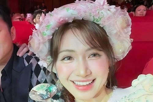 Nam ca sĩ 43 tuổi dành 'ngoại lệ' cho Hòa Minzy