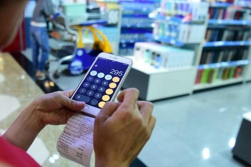 Hàng trăm nghìn doanh nghiệp ‘kẹt’ mã số thuế, đâu là hướng giải quyết?