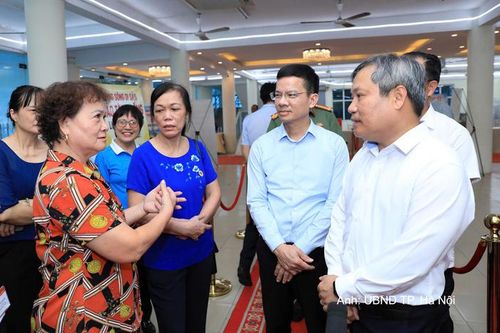 Phường Bồ Đề tiếp nhận hơn 14.000 phiếu góp ý quy hoạch sông Hồng