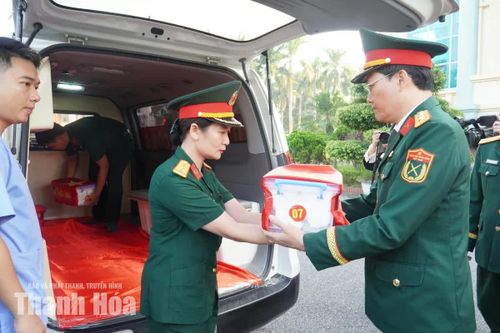 Bàn giao 2.150 mẫu hài cốt liệt sĩ phục vụ giám định ADN