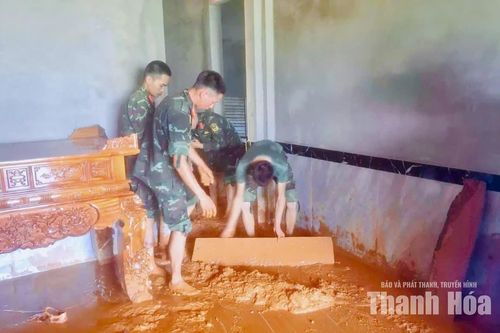 Tích cực hỗ trợ người dân vùng lũ Kim Tân