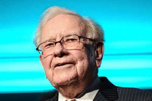 Tỷ phú Buffett rời ghế Chủ tịch Berkshire Hathaway