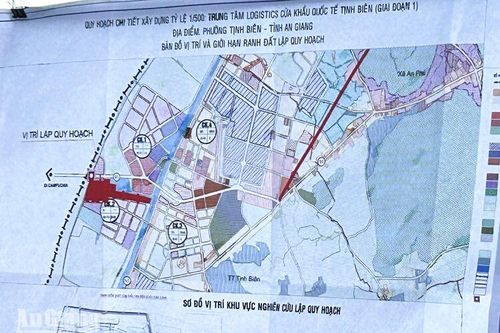 Chủ tịch UBND tỉnh An Giang Hồ Văn Mừng khảo sát các dự án kết nối cửa khẩu, mở không gian phát triển mới