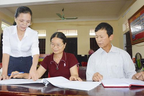 Đồng chí Phùng Thị Toàn: Nêu gương để tạo đồng thuận