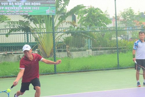 Chuẩn bị cho đại hội Liên đoàn Quần vợt thành phố Đà Nẵng