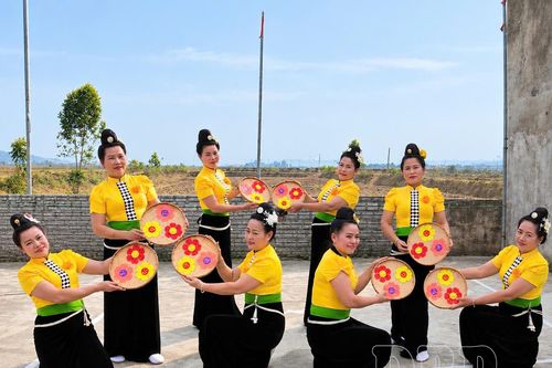 Để văn hóa dân gian sống trong cộng đồng