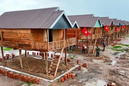Khẩn trương đưa dân vùng thiên tai đến nơi ở an toàn