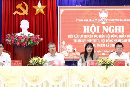 Phó Chủ tịch UBND tỉnh Trần Hòa Nam tiếp xúc cử tri xã Suối Hiệp