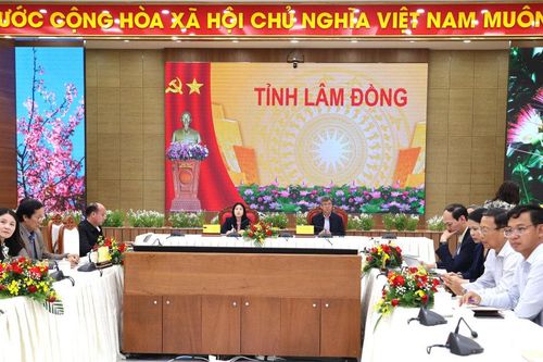 Tập trung tháo gỡ điểm nghẽn dữ liệu ngành giáo dục