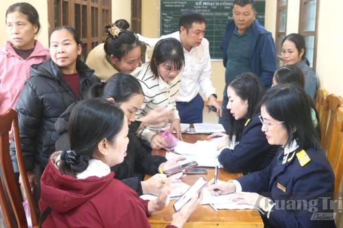 Thu ngân sách 'về đích' sớm