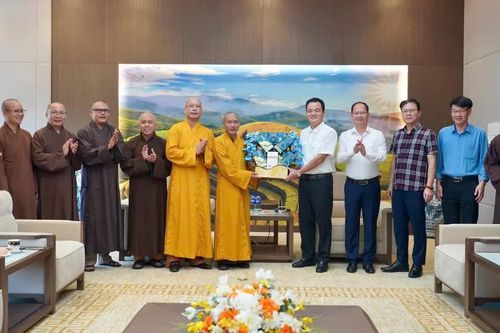 Lào Cai: Tân Ban Trị sự GHPGVN tỉnh thăm lãnh đạo UBND tỉnh sau đại hội