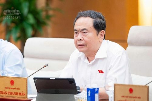 Chủ tịch Quốc hội: Chuyển từ “làm nhiều luật” sang “làm luật tốt, ổn định và kiến tạo phát triển”