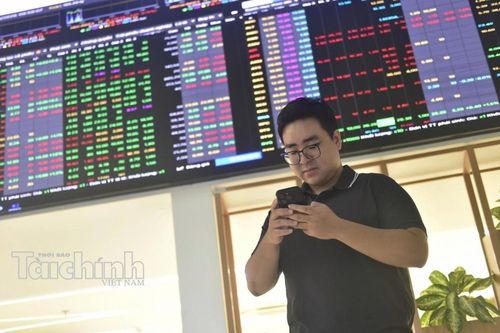 Chứng khoán ngày 21/9: Áp lực từ nhóm vốn hóa lớn, VN-Index lùi sát mốc 1.800 điểm