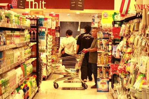 Dòng vốn bán lẻ vào Việt Nam tăng tốc: Chậm một bước, lỡ cơ hội