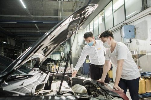 Mua ô tô cũ sau mùa mưa, đừng bỏ qua 7 dấu hiệu xe từng bị ngập nước