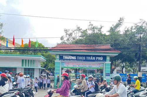 Đánh bạn học, phát tán nội dung trên mạng xã hội