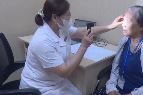 2/3 người trên 60 tuổi có ít nhất một bệnh nền