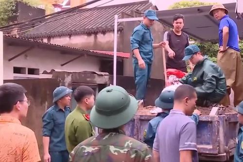 Bảo vệ người, tài sản của người dân ven sông Đáy