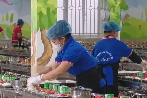 Xã An Khánh tăng giám sát bữa ăn học đường