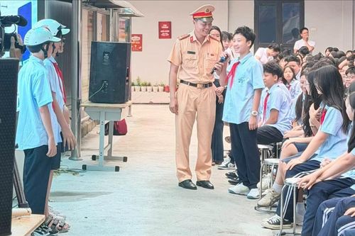 Nâng cao ý thức chấp hành Luật giao thông trong học sinh