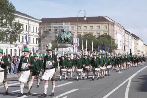 Thành phố Munich tưng bừng trong lễ hội Oktoberfest