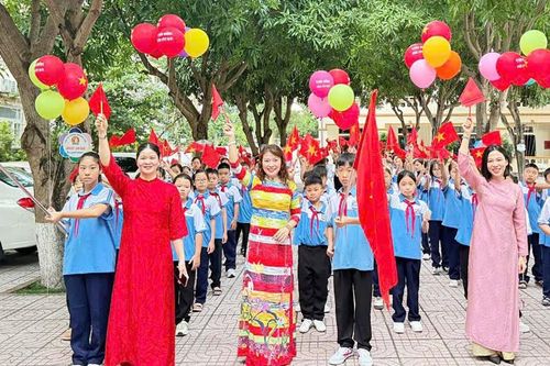 Nghệ An tuyển dụng 2.253 chỉ tiêu hợp đồng lao động vào nhiều trường học công lập