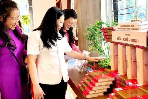 Lào Cai ra mắt Không gian Hồ Chí Minh gắn với chuyển đổi số