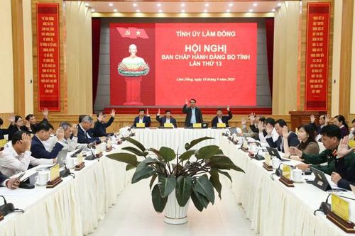 Lâm Đồng bổ sung 12 nhóm nhiệm vụ phát triển kinh tế - xã hội 5 năm tới
