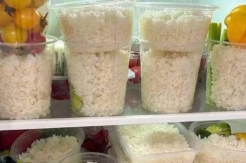 Nhà nào hay thừa cơm nguội chú ý, đừng cứ ăn xong là cho cả nồi vào tủ lạnh: Cất theo cách này vừa lâu hỏng, hâm lại vẫn mềm ngon