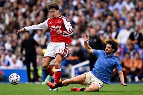 Kết quả Ngoại Hạng Anh vòng 5: Arsenal, Chelsea thảm bại, Man Utd thoát thua