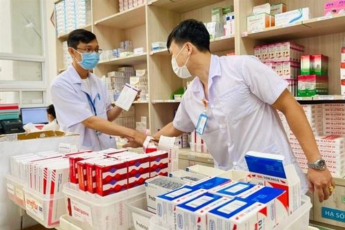 Đề xuất 372 bệnh mạn tính được kê đơn thuốc ngoại trú đến 90 ngày