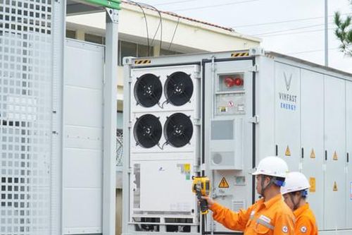 EVNNPC duy trì đà tăng trưởng, bảo đảm cung ứng đủ điện